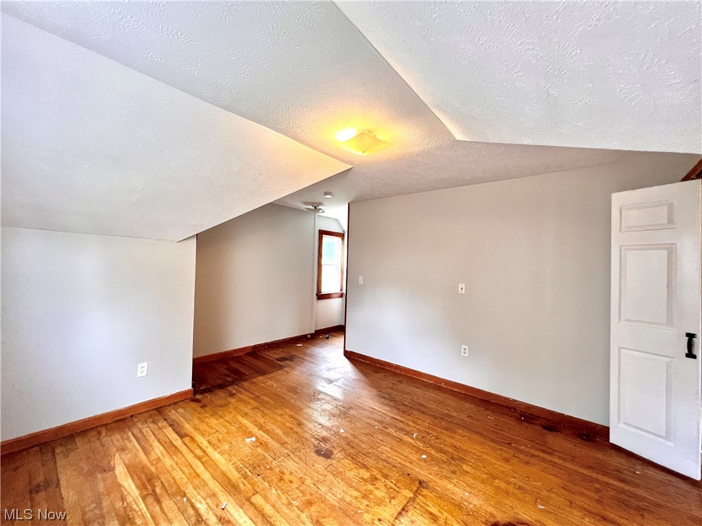 912 Whitby Road Cleveland Heights, OH 44112 - Photo 23 of 27