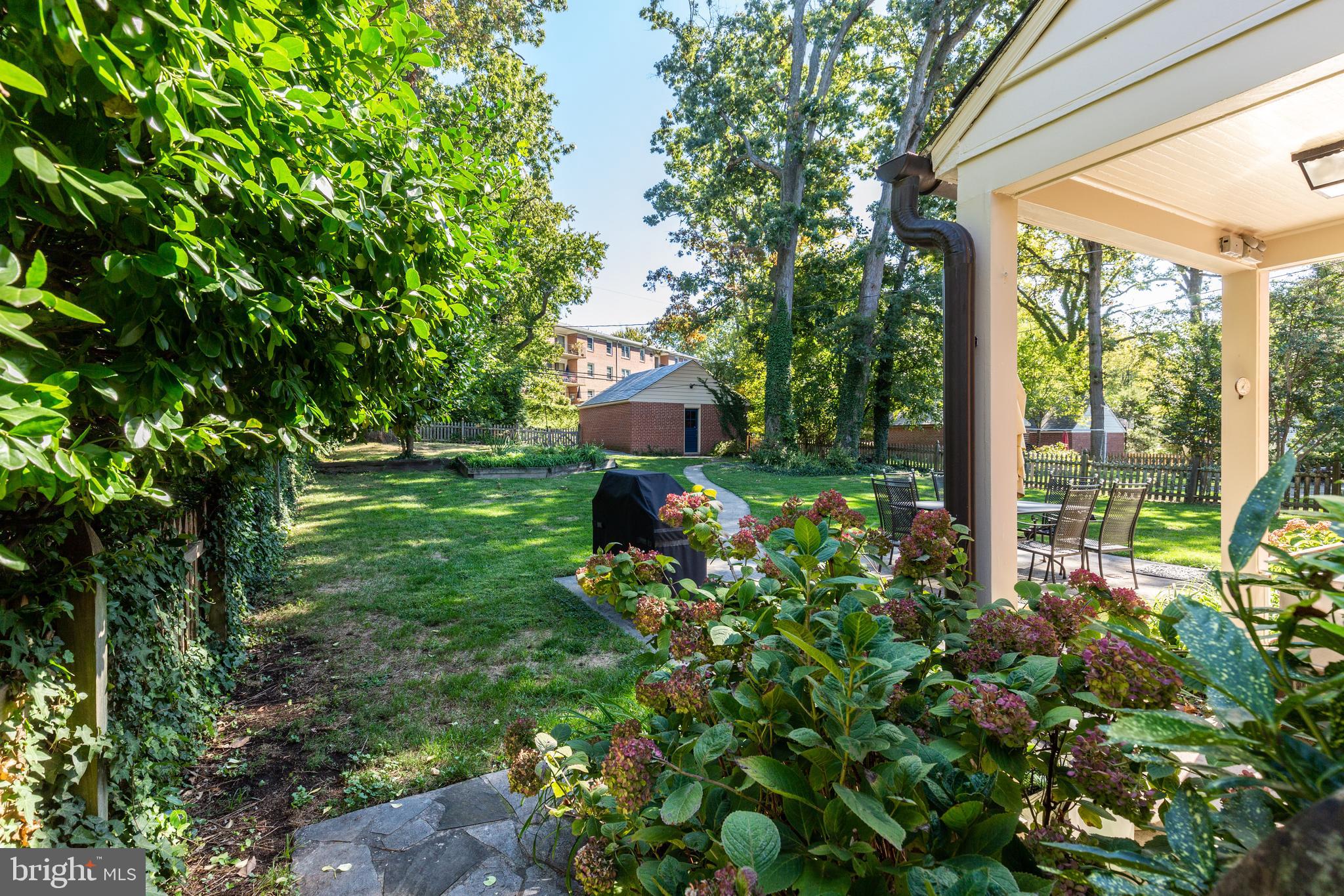 5429 Springlake Way Baltimore, MD 21212 - Photo 40 of 58