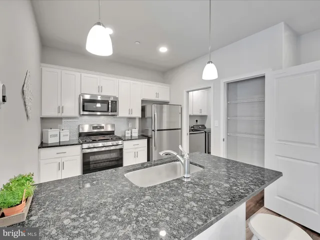 $2,650 | 108 Staplehill Court, Sinking Spring, PA 19608