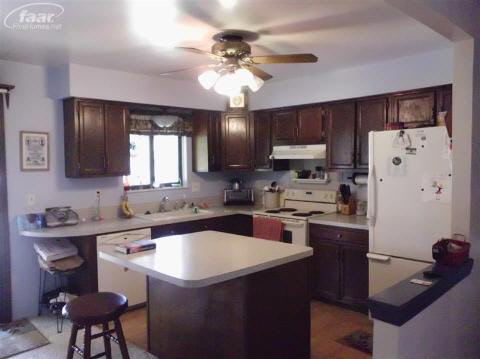 218 Ripley Road Linden, MI 48451 - Photo 2 of 13 20243373-1.JPG