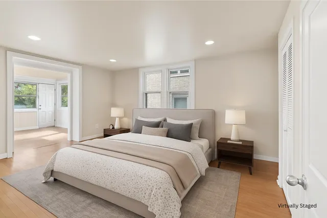 $2,100 | 1115 East Knapp Street, Unit 2, Milwaukee, WI 53202