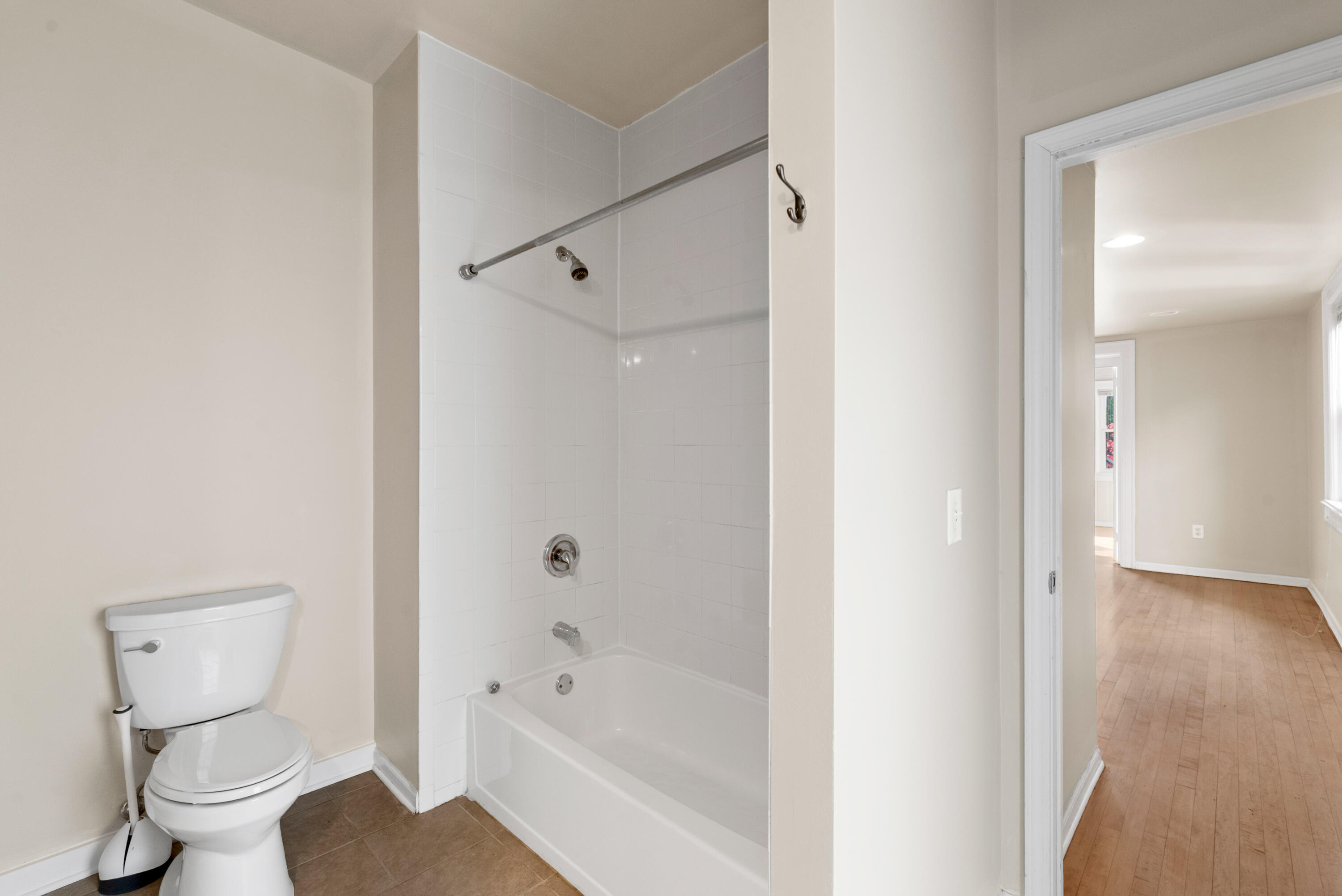 1115 East Knapp Street, Unit 2 Milwaukee, WI 53202 - Photo 9 of 18 Primary bathroom