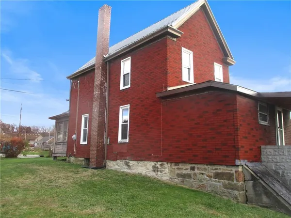 $45,000 | 901 Broadway Avenue, East Butler, PA 16029