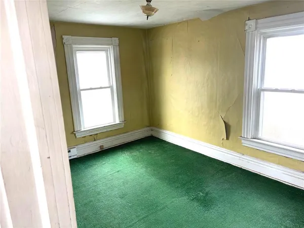 $45,000 | 901 Broadway Avenue, East Butler, PA 16029