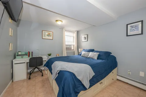 $539,900 | 607 22nd Street, Union City, NJ 07087