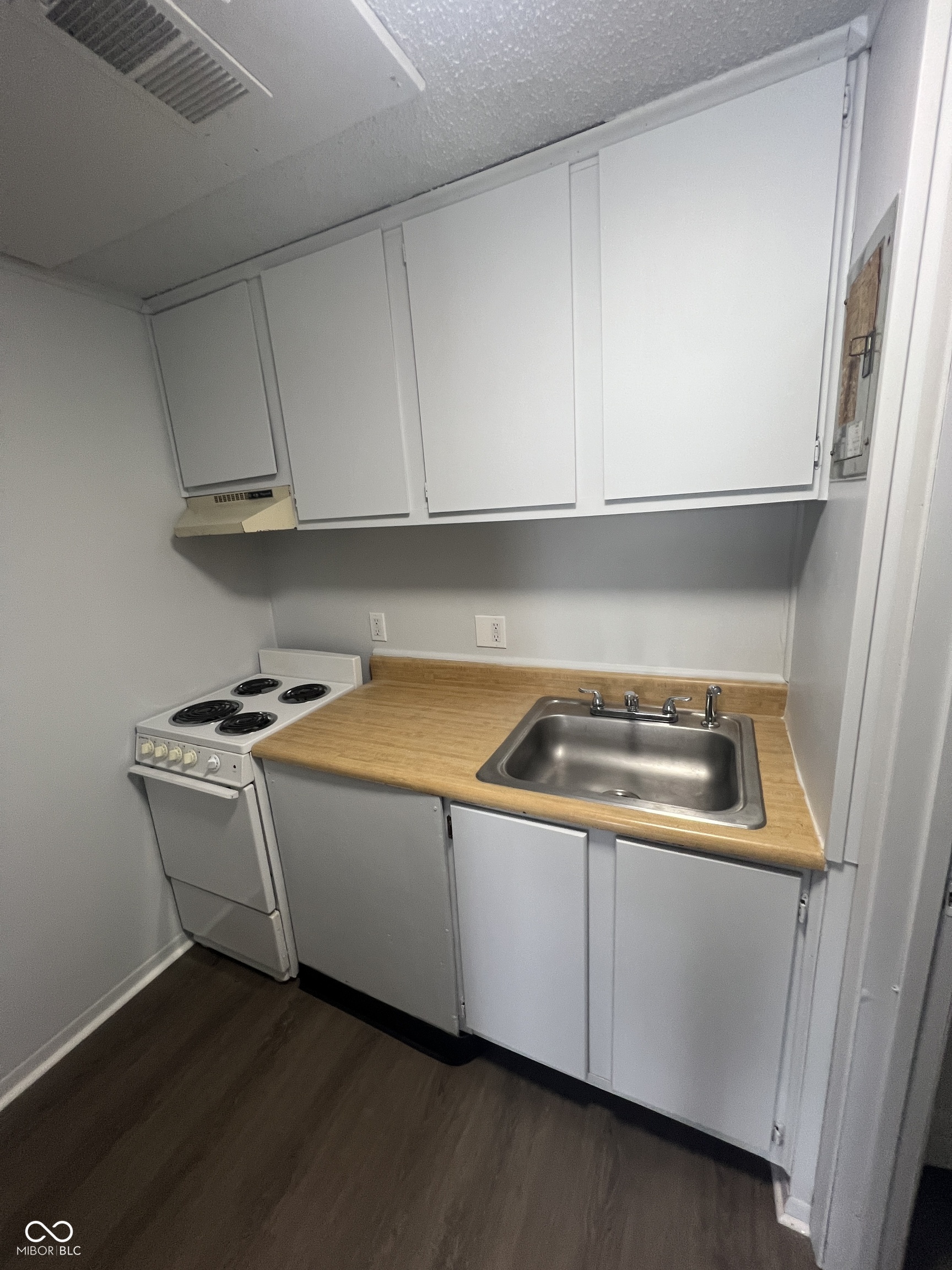 2000 Indianapolis Road, Unit 102 Crawfordsville, IN 47933 - Photo 3 of 9