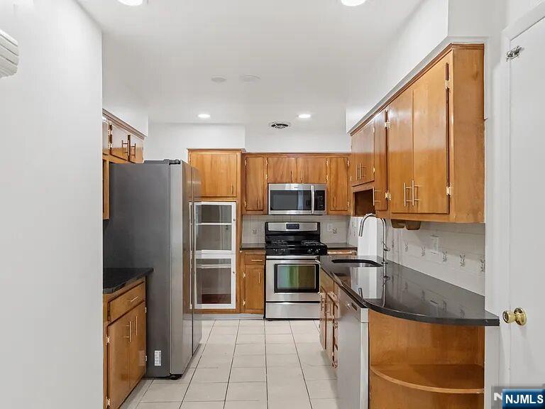 168 County Road Cresskill, NJ 07626 - Photo 13 of 26