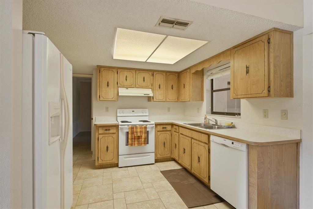 10369 Dunkirk Road Spring Hill, FL 34608 - Photo 7 of 27