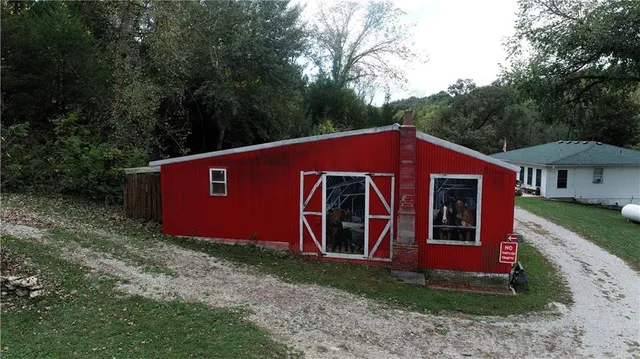 $3,800,000 | 22413 State Hwy C, Lawson, MO 64062