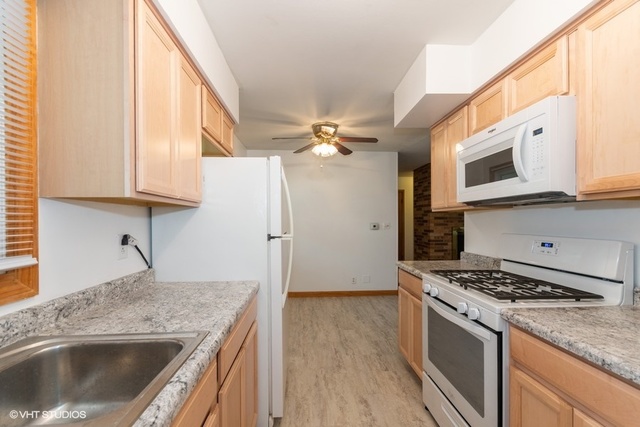 304 South 19th Street St. Charles, IL 60174 - Photo 6 of 15
