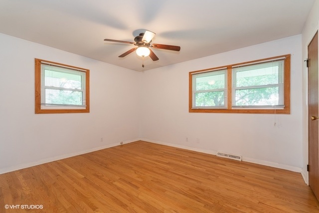 304 South 19th Street St. Charles, IL 60174 - Photo 8 of 15