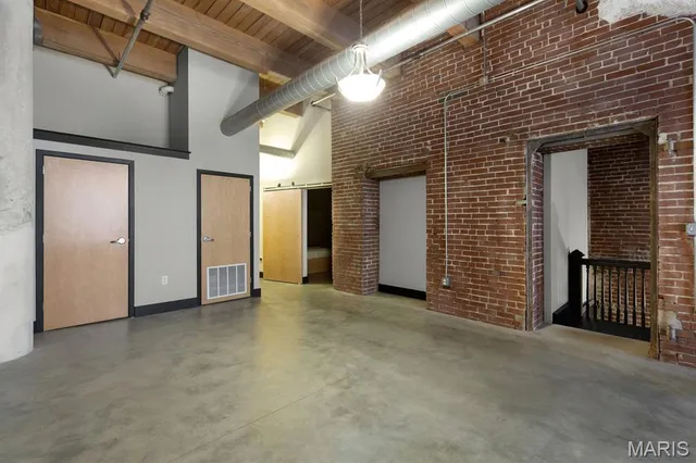 $224,900 | 1113 Washington Avenue, Unit 215, St. Louis, MO 63101