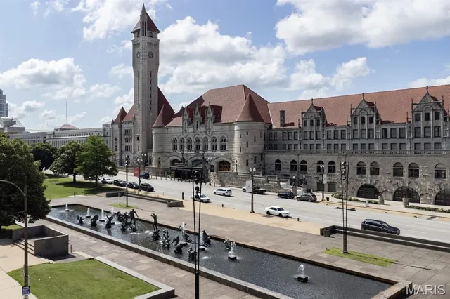 $224,900 | 1113 Washington Avenue, Unit 215, St. Louis, MO 63101