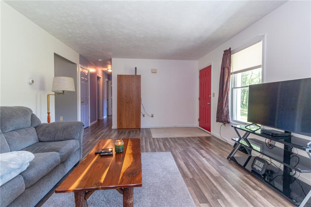 290 Blackstone Road Leechburg, PA 15656 - Photo 4 of 38