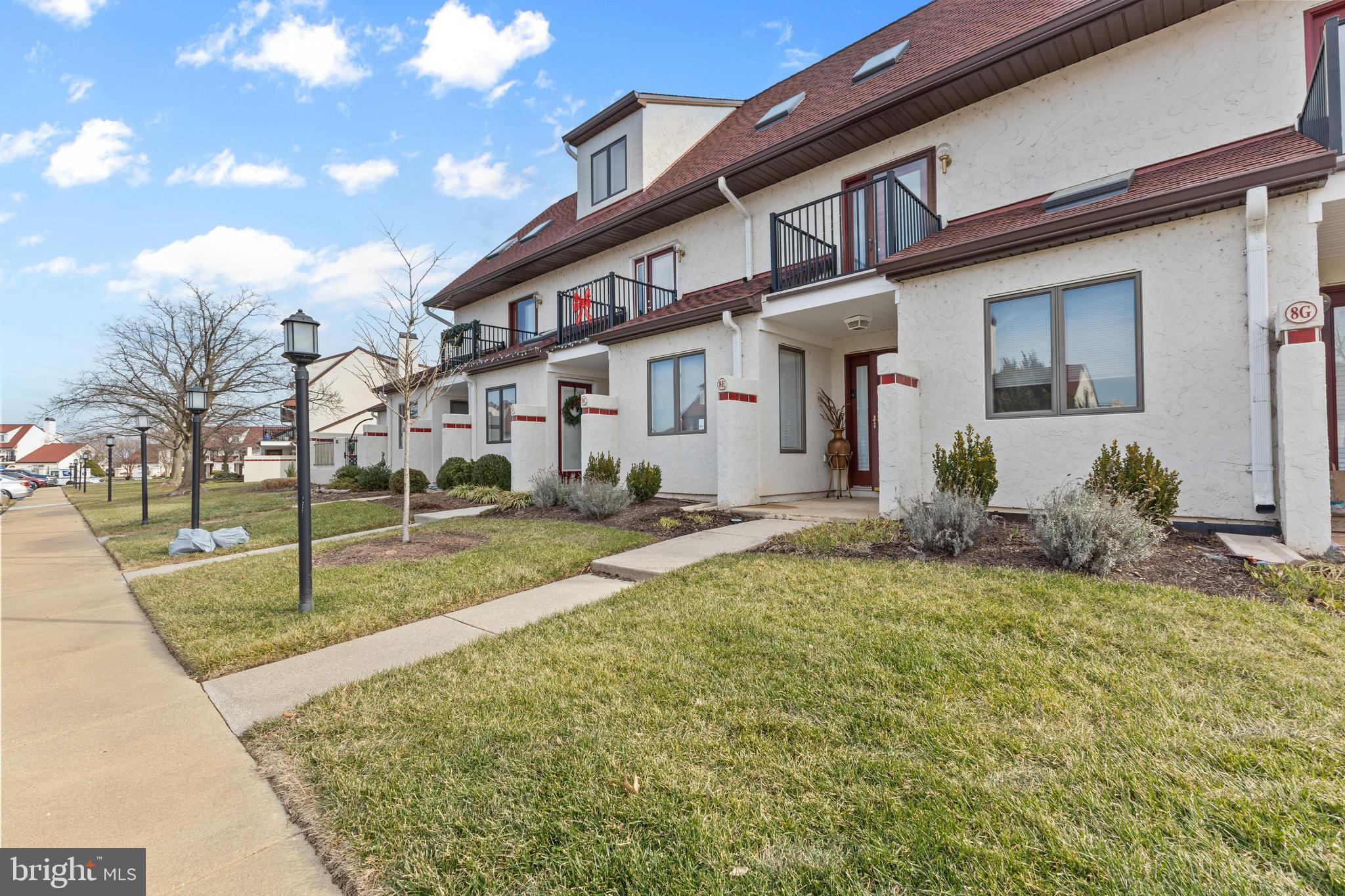8 Queen Victoria Way Chester, MD 21619 - Photo 3 of 46 Front elevation