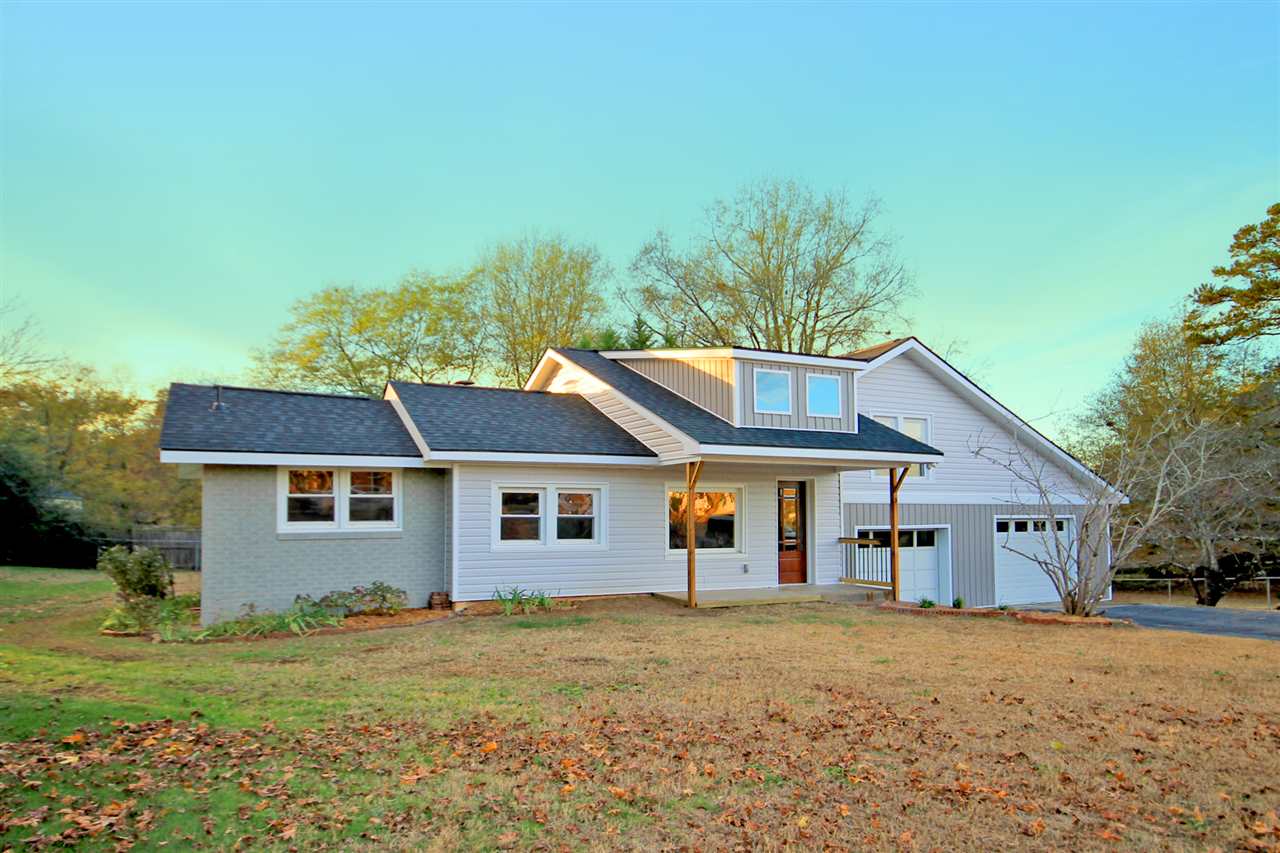 403 Pine Street Greer, SC 29650 - Photo 1 of 36 Gallery Image 1