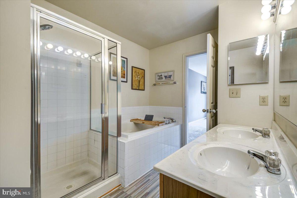 308 Roff Point Drive Odenton, MD 21113 - Photo 18 of 18 Primary bath