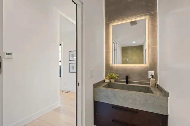 $2,995,000 | 5229 Miles Avenue, Oakland, CA 94618