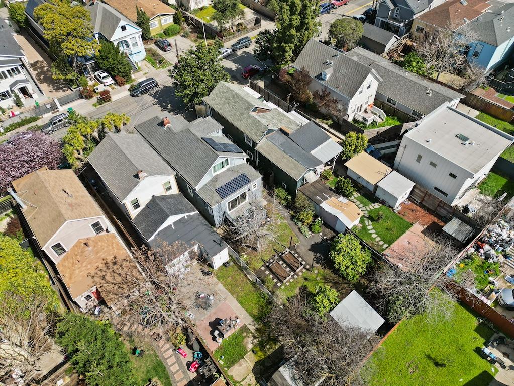 1731 11th Street Oakland, CA 94607 - Photo 3 of 35 an aerial view of a city with lots of residential buildings