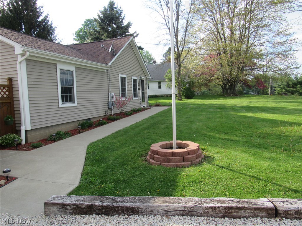 943 Sandy Lake Road Kent, OH 44240 - Photo 3 of 18 Gallery Image 3