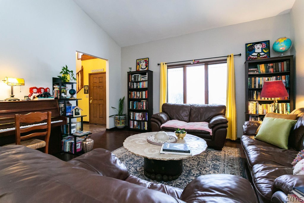 322 Driftwood Drive Oneida, NY 13421 - Photo 16 of 45