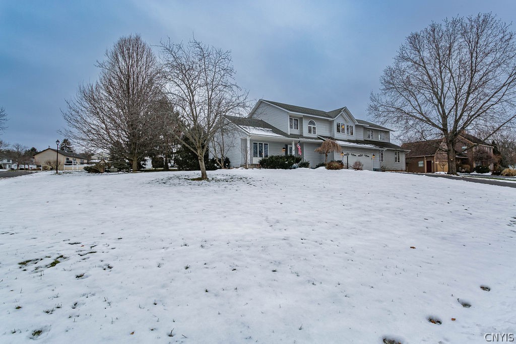 322 Driftwood Drive Oneida, NY 13421 - Photo 3 of 45