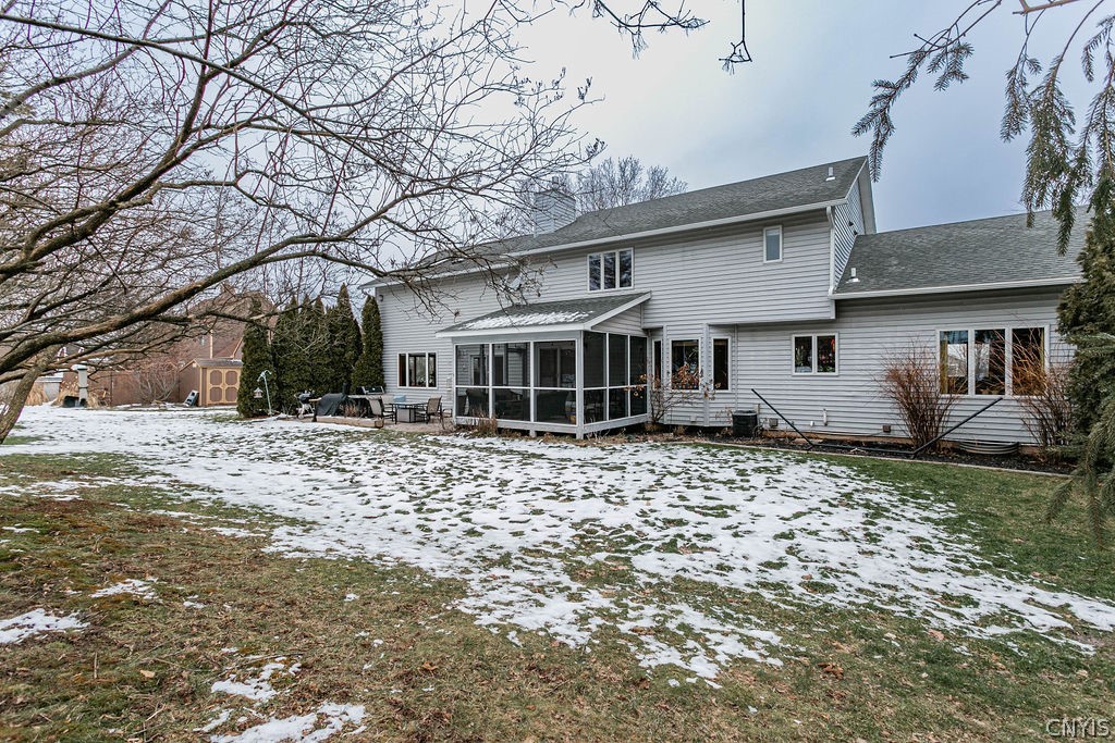 322 Driftwood Drive Oneida, NY 13421 - Photo 4 of 45