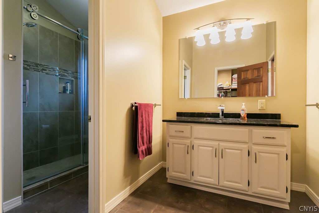 322 Driftwood Drive Oneida, NY 13421 - Photo 41 of 45 Primary bath