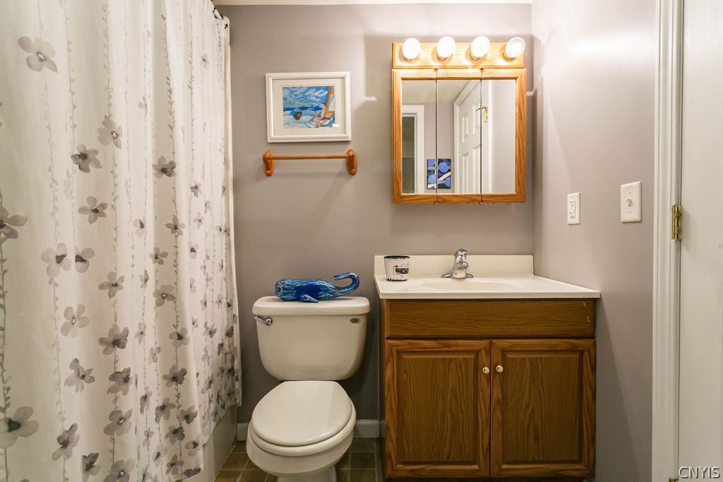 322 Driftwood Drive Oneida, NY 13421 - Photo 43 of 45 1st floor 1/2 bath