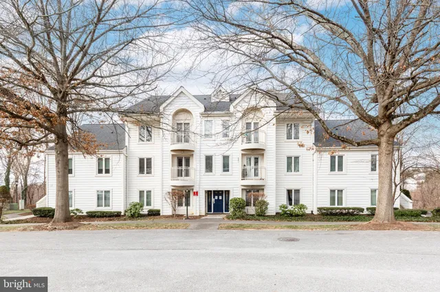 $225,000 | 385 Pleasanton Road, Unit B22, Westminster, MD 21157