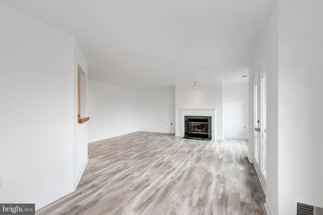 $225,000 | 385 Pleasanton Road, Unit B22, Westminster, MD 21157