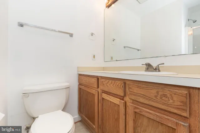 $225,000 | 385 Pleasanton Road, Unit B22, Westminster, MD 21157