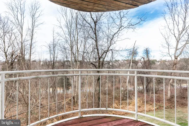 $225,000 | 385 Pleasanton Road, Unit B22, Westminster, MD 21157