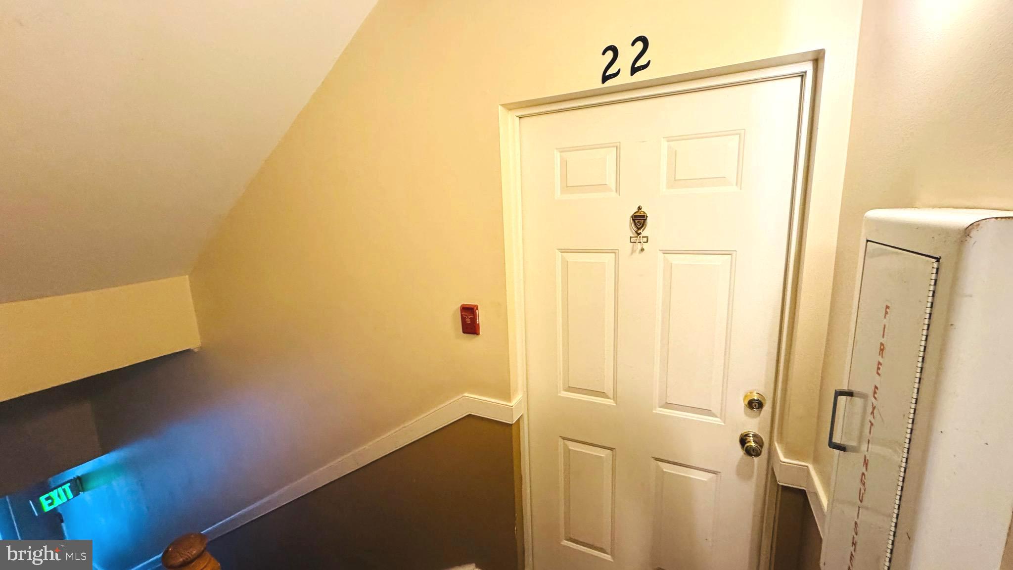 385 Pleasanton Road, Unit B22 Westminster, MD 21157 - Photo 4 of 35 a bathroom with a shower