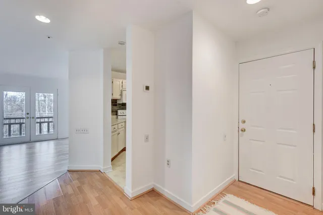 $225,000 | 385 Pleasanton Road, Unit B22, Westminster, MD 21157