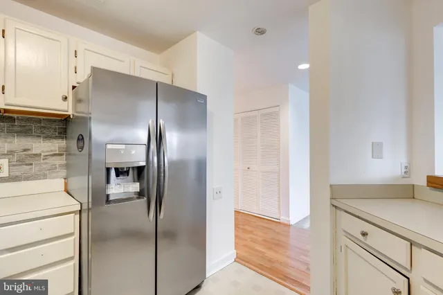 $225,000 | 385 Pleasanton Road, Unit B22, Westminster, MD 21157