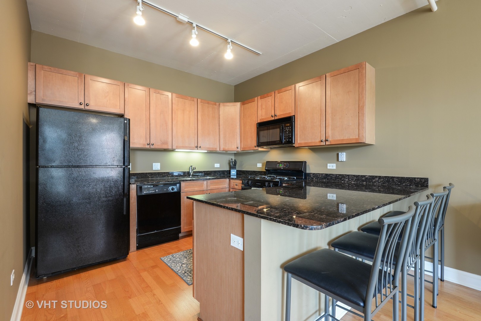 1001 West Madison Street, Unit 301 Chicago, IL 60607 - Photo 4 of 10