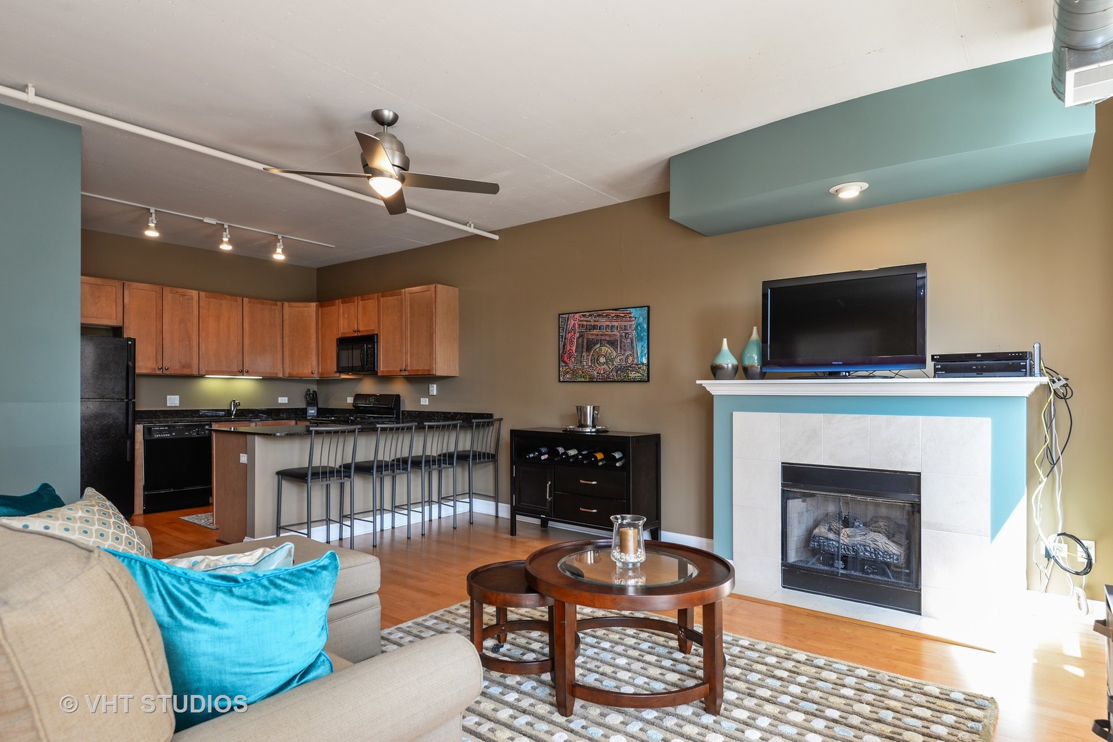 1001 West Madison Street, Unit 301 Chicago, IL 60607 - Photo 5 of 10