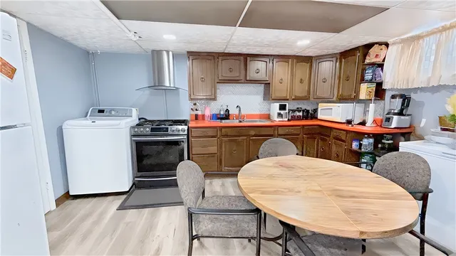 $385,000 | 54 Chatham Street, Providence, RI 02904