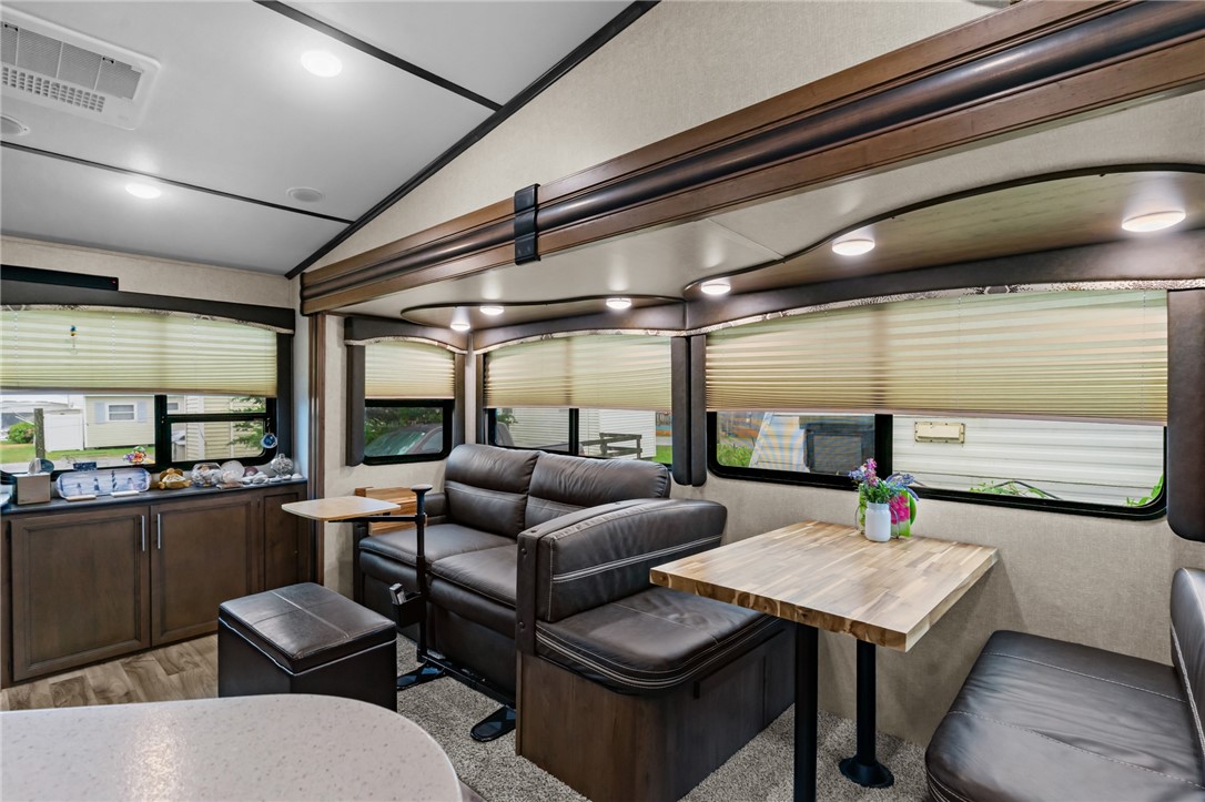 854 Matunuck Beach Road, Unit 215 South Kingstown, RI 02879 - Photo 12 of 26