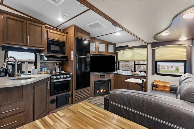 $140,000 | 854 Matunuck Beach Road, Unit 215, South Kingstown, RI 02879