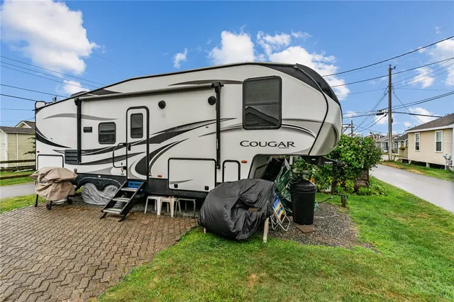 $140,000 | 854 Matunuck Beach Road, Unit 215, South Kingstown, RI 02879