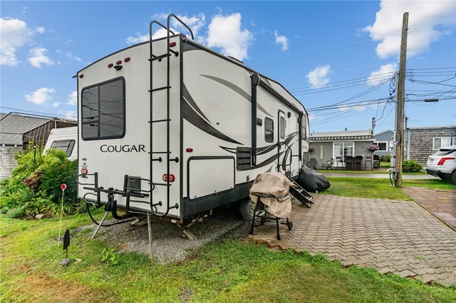 $140,000 | 854 Matunuck Beach Road, Unit 215, South Kingstown, RI 02879