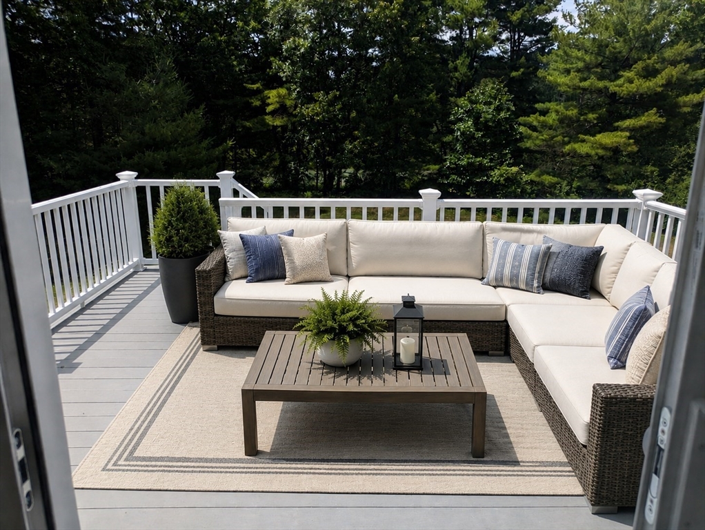 19 West Main Street Upton, MA 01568 - Photo 5 of 12