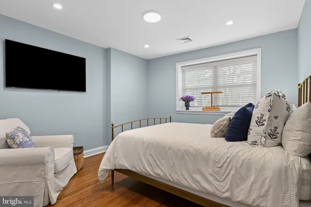 $1,890,000 | 131 Sugartown Road, Devon, PA 19333