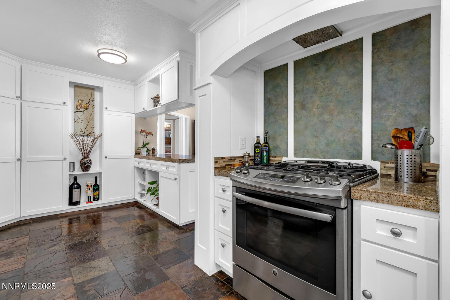 831 Blue Falls Place Reno, NV 89511 - Photo 18 of 57 831 Blue Falls Pl Reno NV-large-017-057-