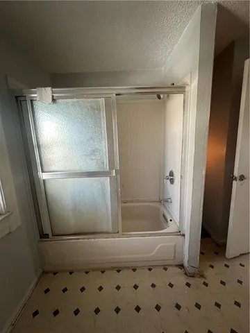 $139,900 | 2008 East 36th Street, Kansas City, MO 64109