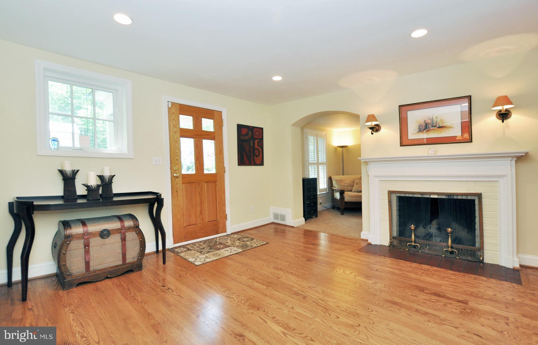 5411 Lambeth Road Bethesda, MD 20814 - Photo 18 of 43 A gracious Entry Parlor