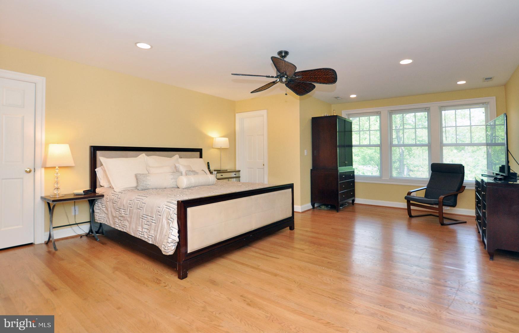 5411 Lambeth Road Bethesda, MD 20814 - Photo 23 of 43 Master Suite
