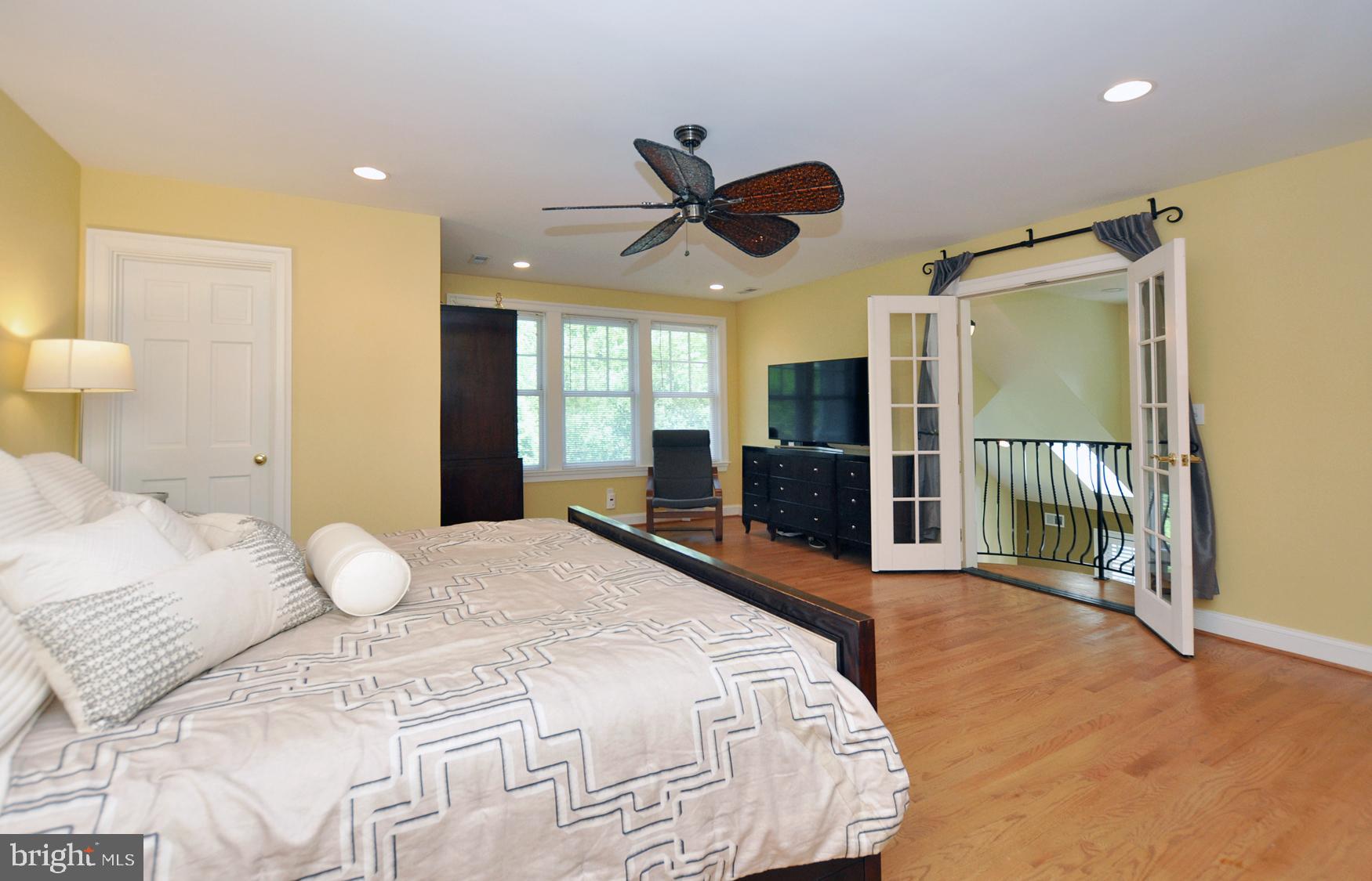 5411 Lambeth Road Bethesda, MD 20814 - Photo 24 of 43 Master Suite